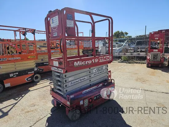 2019 MEC MICRO 19 Scissor Lift