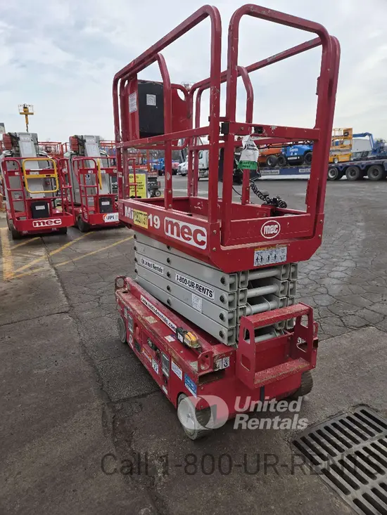 2018 MEC MICRO 19 Scissor Lift