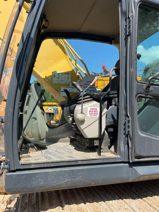 2019 Kobelco SK300LC-10 Excavator
