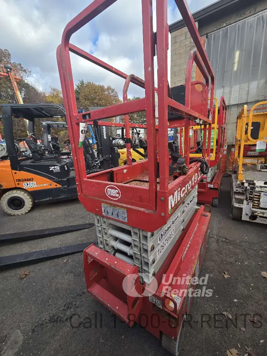 2019 MEC MICRO 19 Scissor Lift