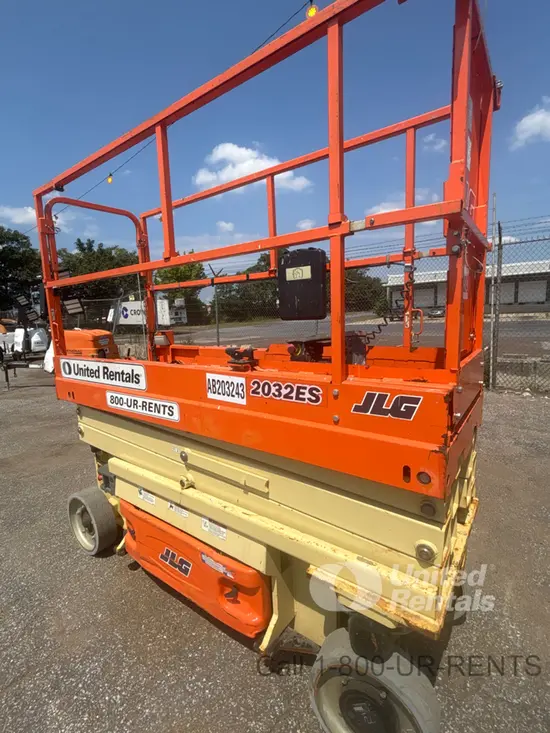 2018 JLG 2032ES Scissor Lift
