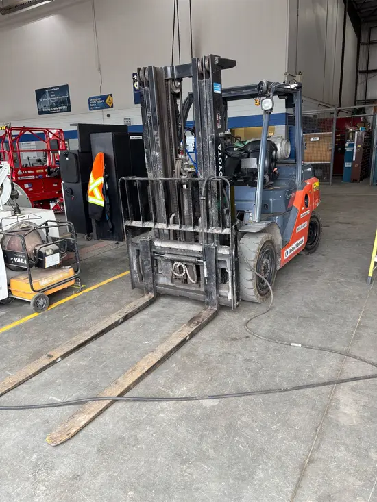 2018 Toyota 8FG35U Warehouse Forklift