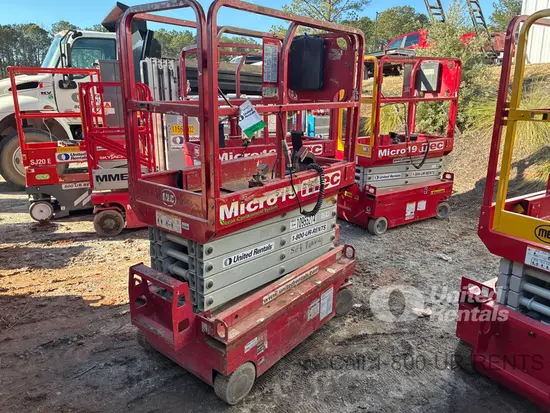 2019 MEC MICRO 19 Scissor Lift
