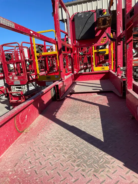 2018 MEC MICRO 19 Scissor Lift