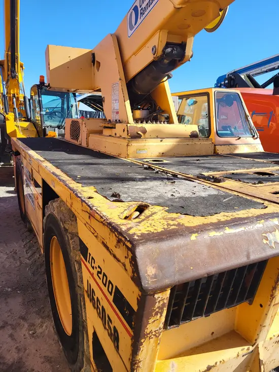 2010 Broderson IC-200-3G