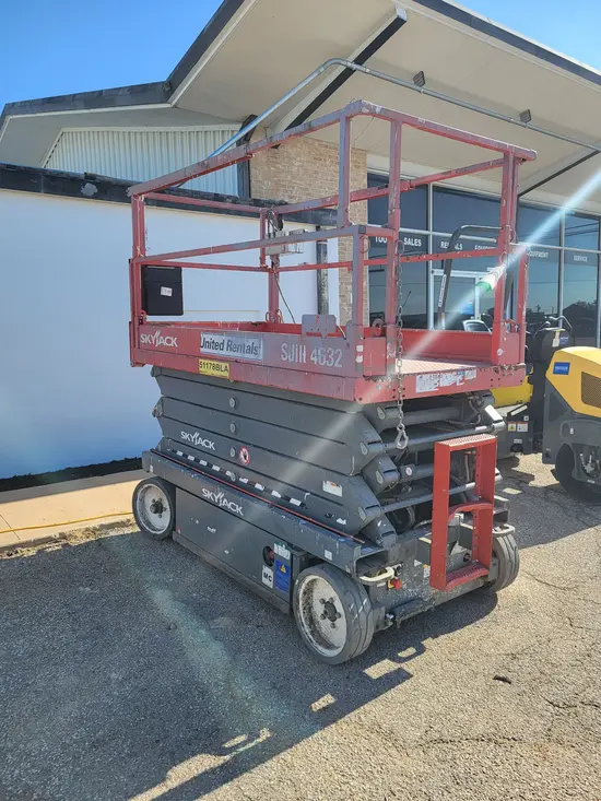 2017 Skyjack SJIII4632 Scissor Lift