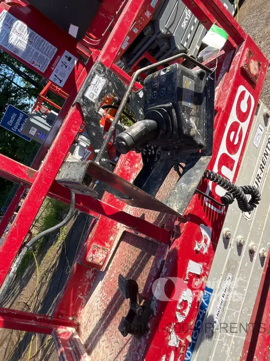 2019 MEC MICRO 19 Scissor Lift