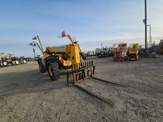 2018 JCB 507-42 Forklift