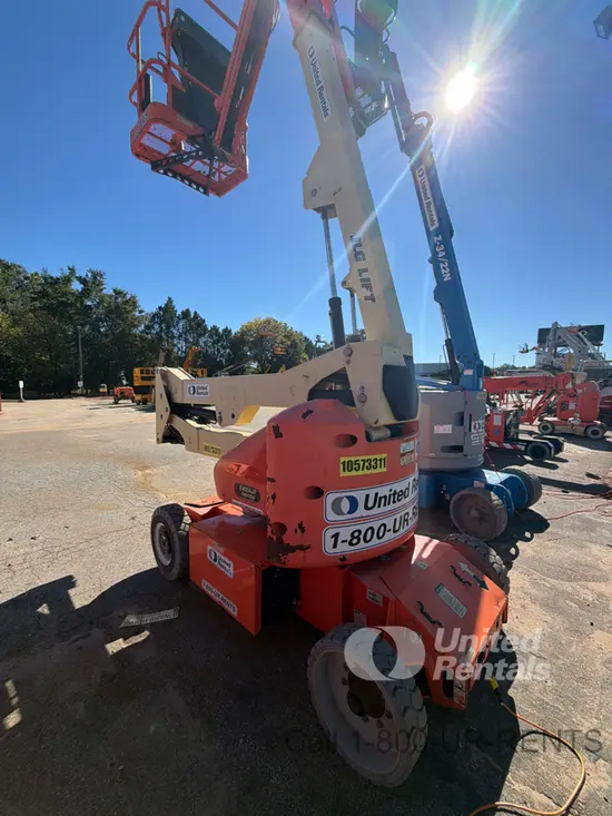 2017 JLG E400AJPN Articulating Boom Lift
