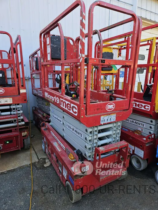 2019 MEC MICRO 19 Scissor Lift