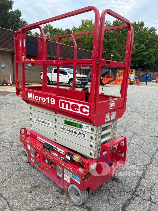 2019 MEC MICRO 19 Scissor Lift