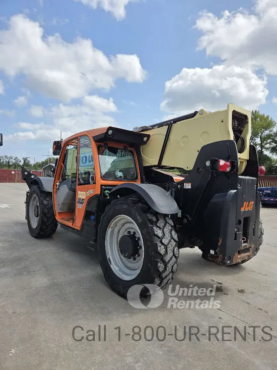 2018 JLG 1055 Forklift