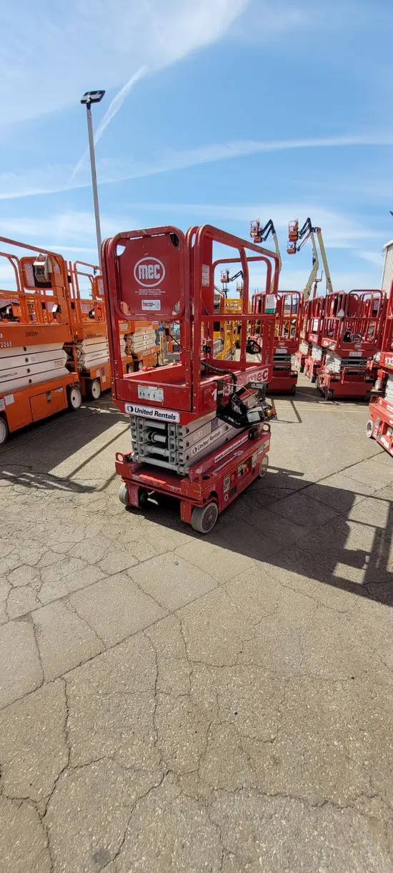 2018 MEC 1330SE Scissor Lift