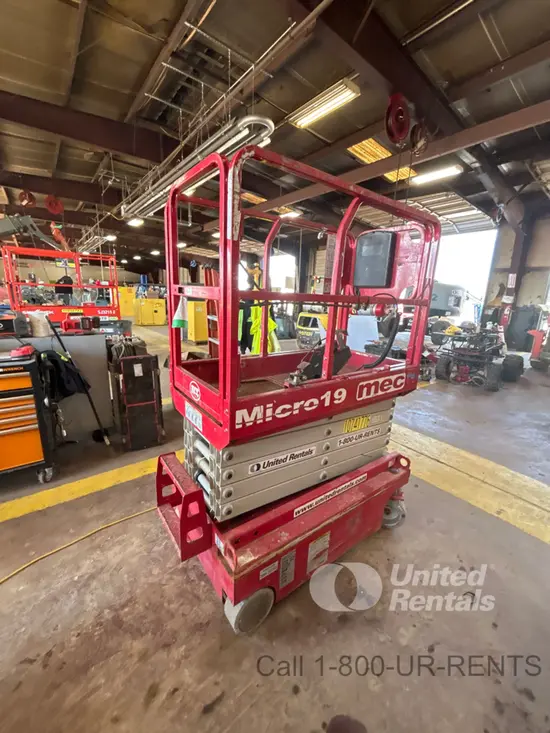 2018 MEC MICRO 19 Scissor Lift