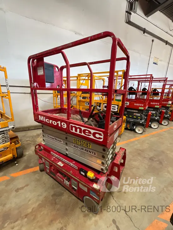 2018 MEC MICRO 19 Scissor Lift