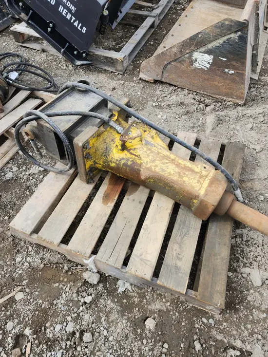 2017 Atlas Copco SB 452 Attachment