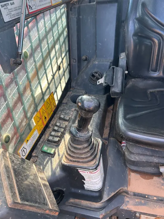 2022 Takeuchi TL12R2-CR Track Loader