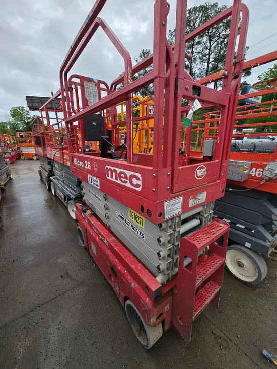 2019 MEC MICRO 26 Scissor Lift
