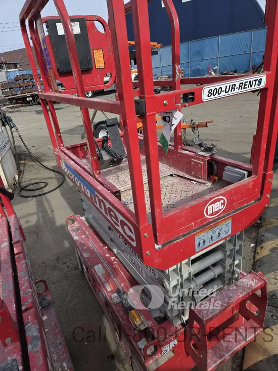 2019 MEC MICRO 19 Scissor Lift