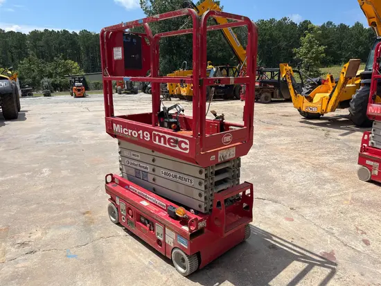 2019 MEC MICRO 19 Scissor Lift