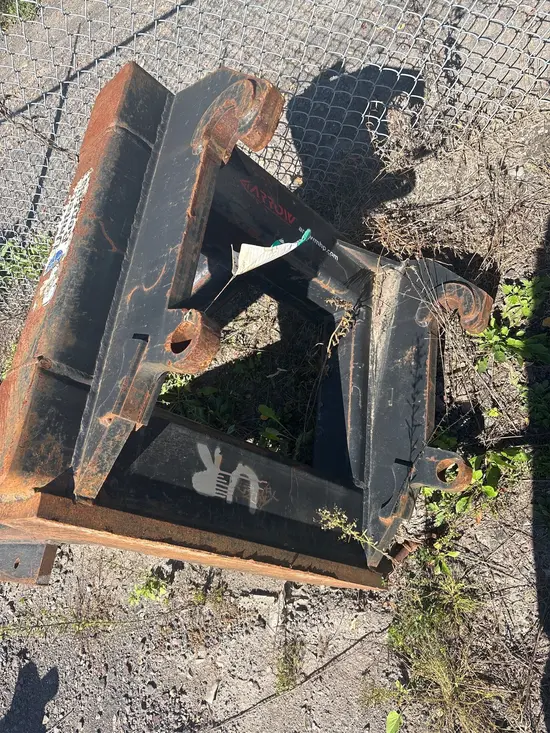 2019 Arrow Material Handling 1001300-049 Attachment