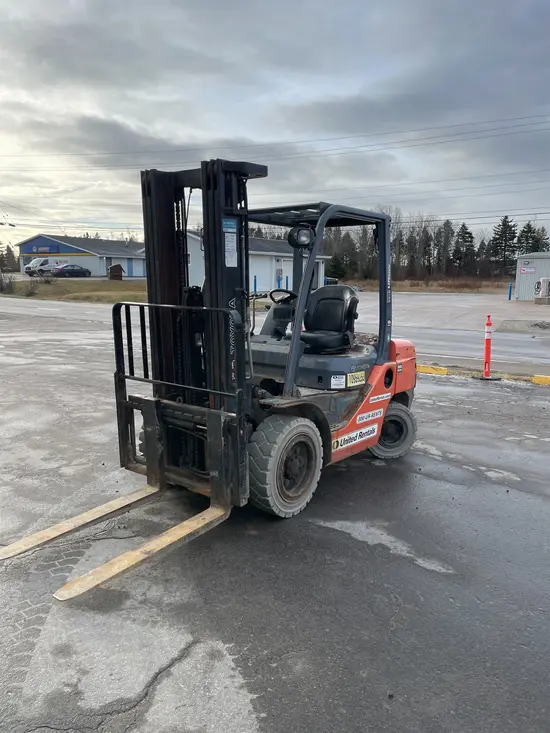 2019 Toyota 8FGU30 Warehouse Forklift