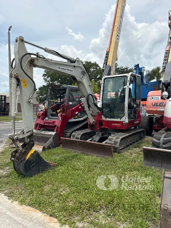 2022 Takeuchi TB250-2CR Mini Excavator