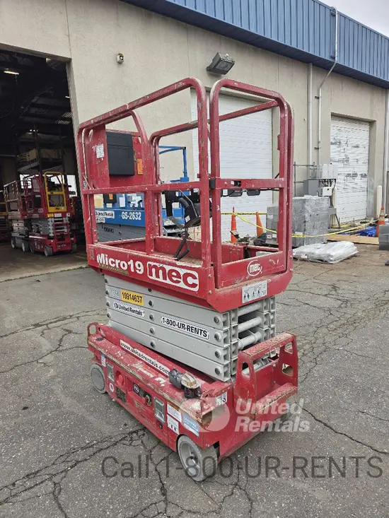 2019 MEC MICRO 19 Scissor Lift