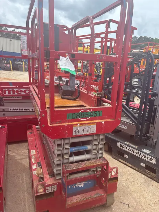 2019 MEC MICRO 19 Scissor Lift