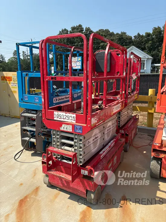 2019 MEC MICRO 19 Scissor Lift