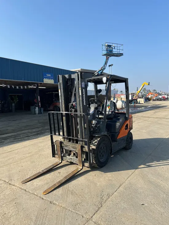 2022 Doosan G25P-7DF Warehouse Forklift