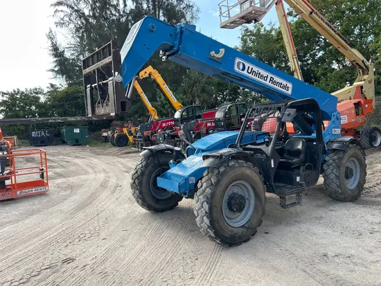 2016 Genie GTH-844 Forklift