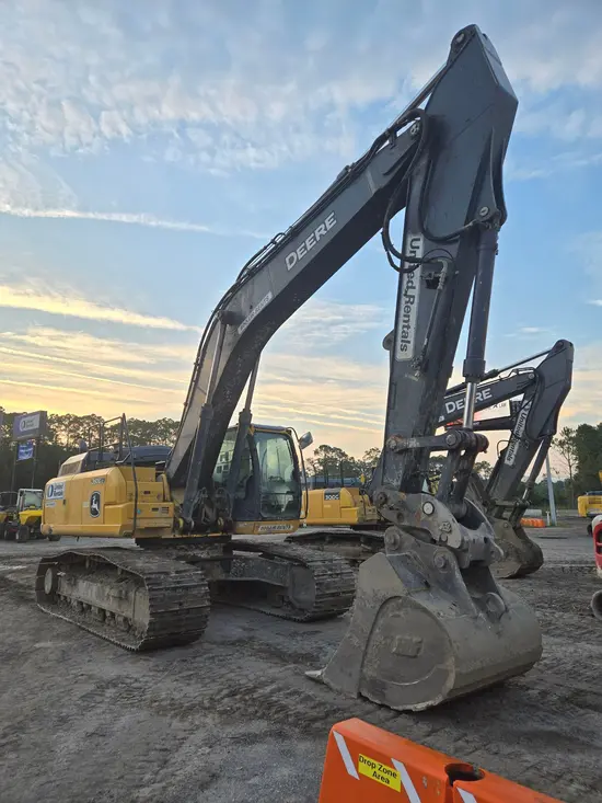 2021 John Deere 350G Excavator