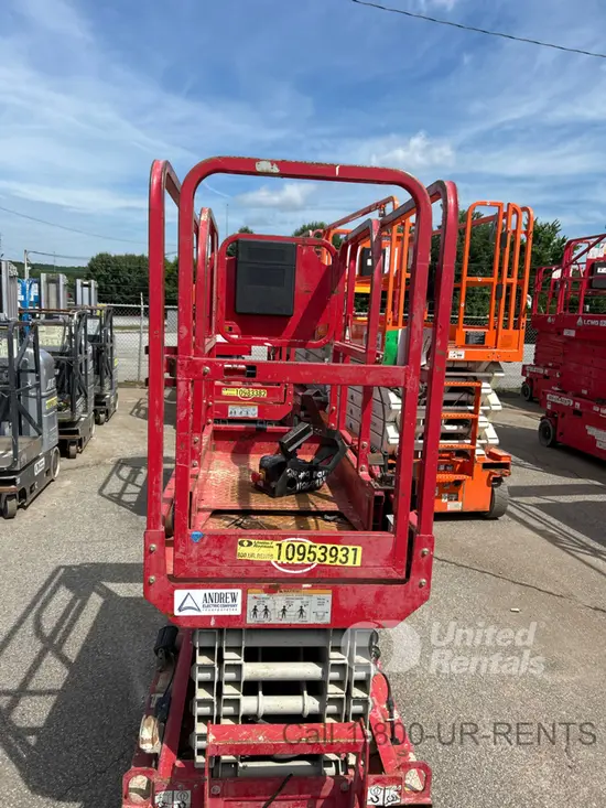 2019 MEC MICRO 19 Scissor Lift