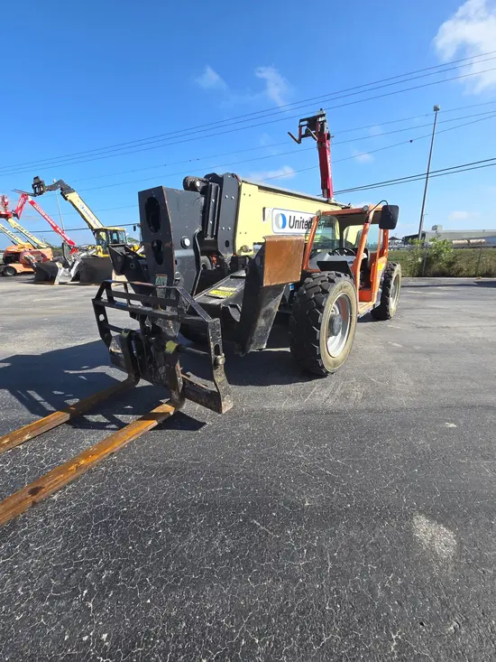 2018 JLG 1055 Forklift