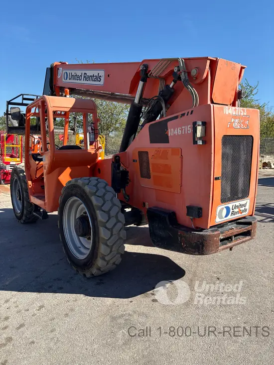 2016 SKYTRAK 8042 Forklift