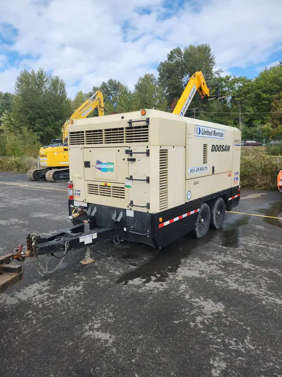2019 Doosan HP915WCU-T4F Air Compressor