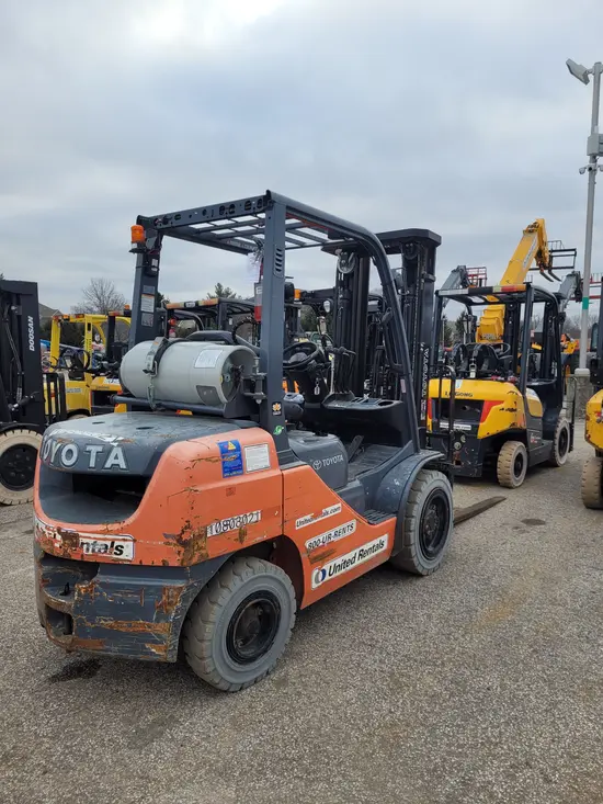 2018 Toyota 8FGU30 Warehouse Forklift