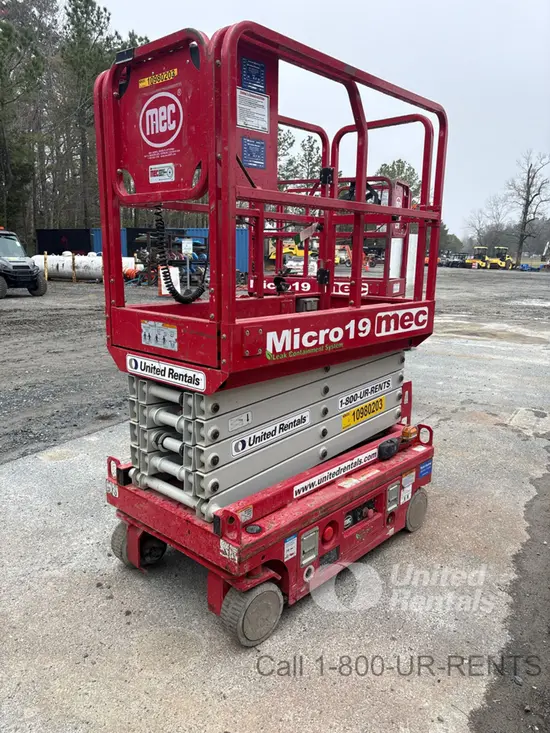 2019 MEC MICRO 19 Scissor Lift