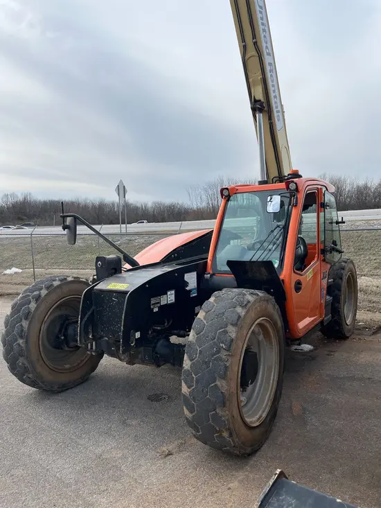 2018 JLG 742 Forklift