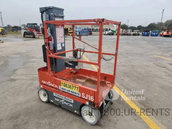 2017 Skyjack SJ16 Self-Propelled One-Person Lift