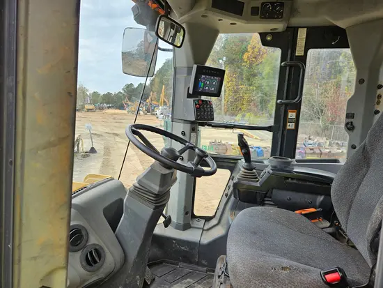 2021 John Deere 544P Wheel Loader