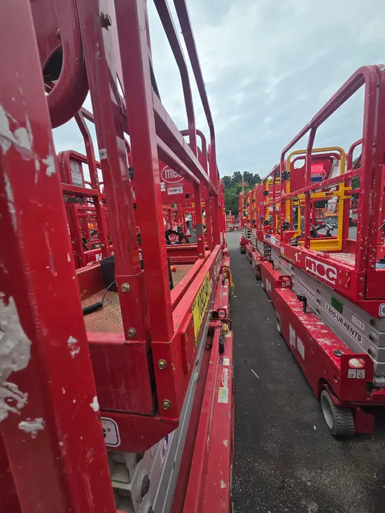 2019 MEC MICRO 19 Scissor Lift