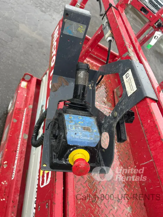 2019 MEC MICRO 19 Scissor Lift
