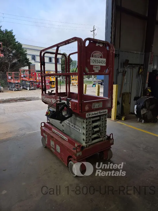 2019 MEC MICRO 19 Scissor Lift