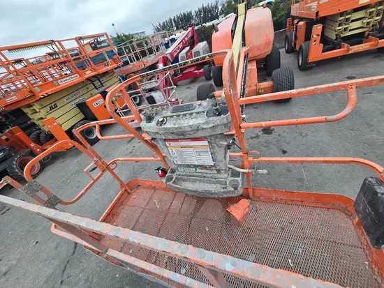 2017 JLG 400S Boom Lift