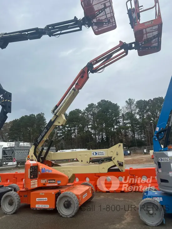 2017 JLG E450AJ Articulating Boom Lift