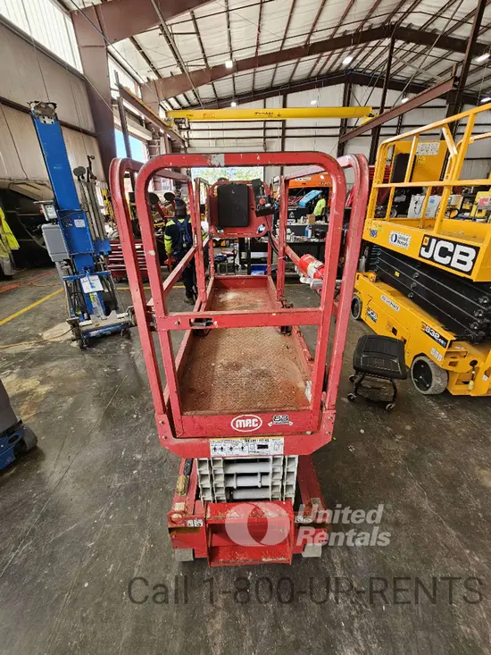 2019 MEC MICRO 19 Scissor Lift