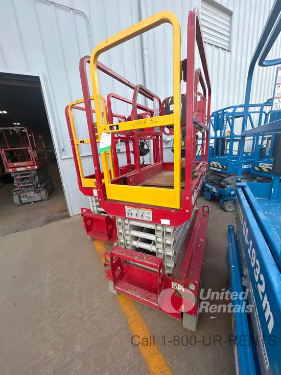 2018 MEC MICRO 19 Scissor Lift
