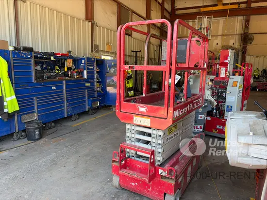 2019 MEC MICRO 19 Scissor Lift